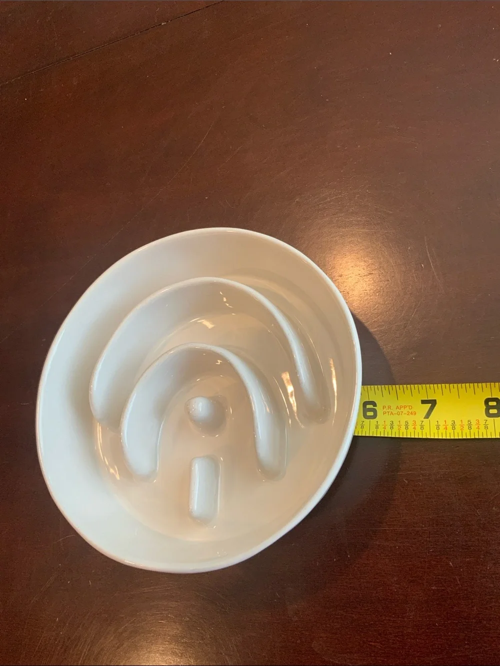 Ceramic Slow-Feed Small Pet Bowl in Cream Slowly